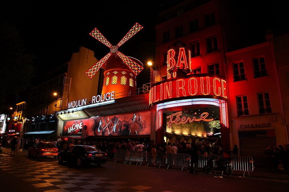 Moulin Rouge vid midnatt